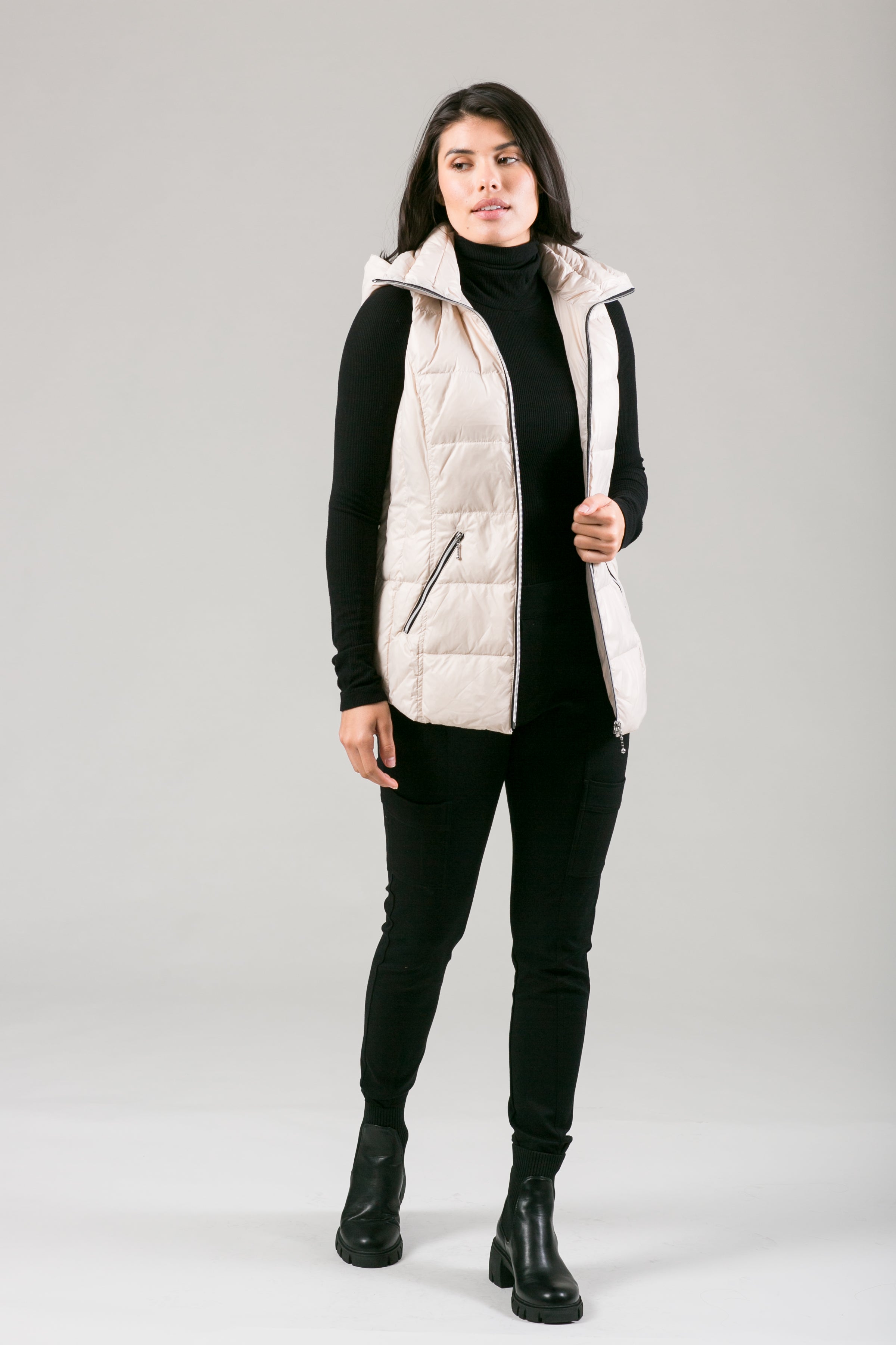 Short Hooded Quilted Vest – MyAnorak