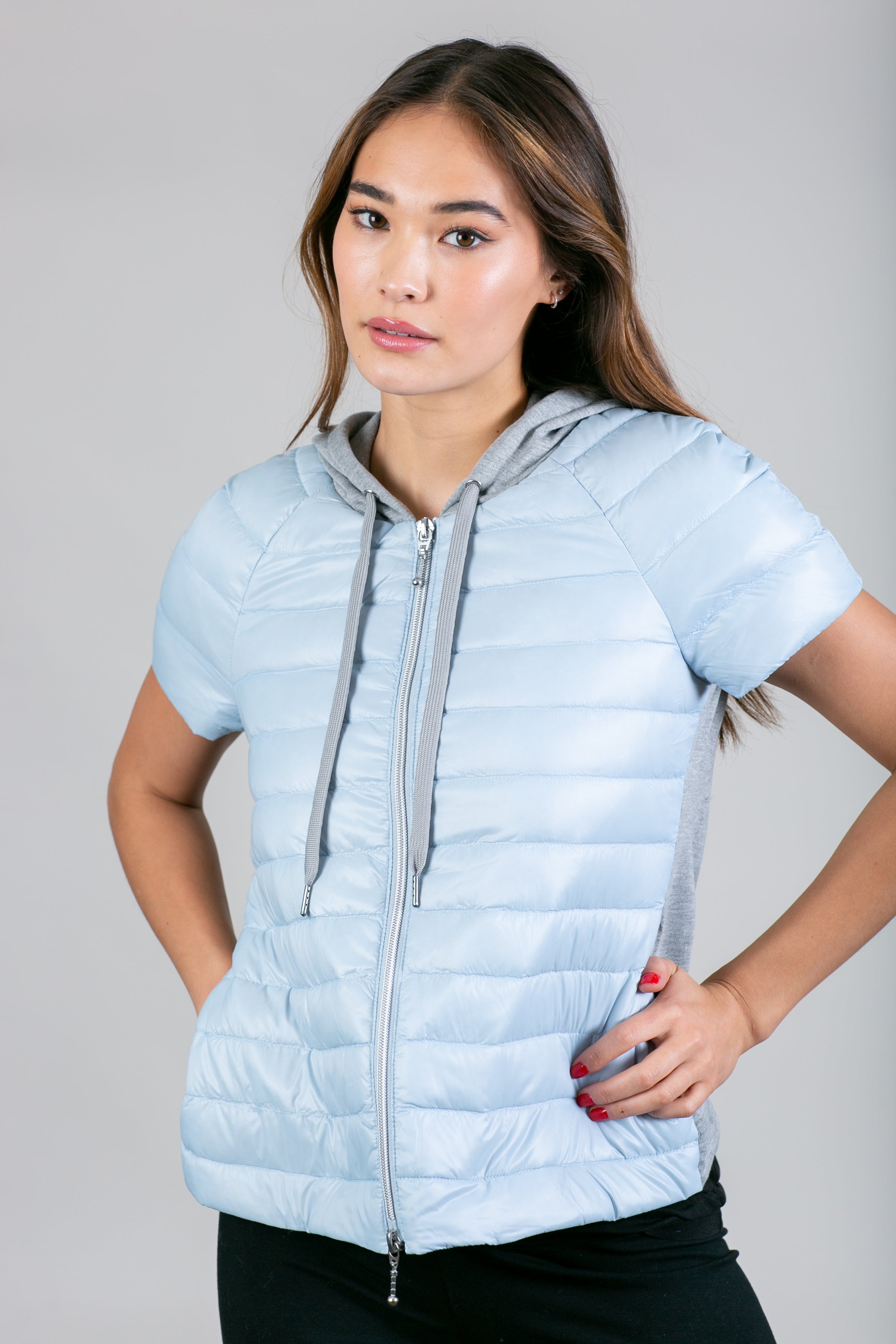 Short sleeve quilted outlet jacket